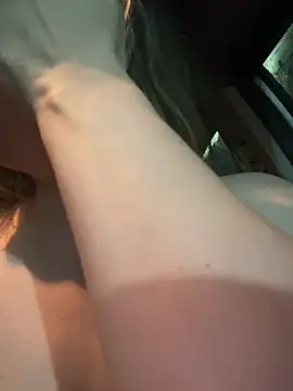Bia_sexynovaes - Bia quica de 4 e 💦no pau dentro do 🚗