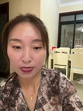 Lianer_520 - 平台首秀，希望哥哥们多多支持莲儿！