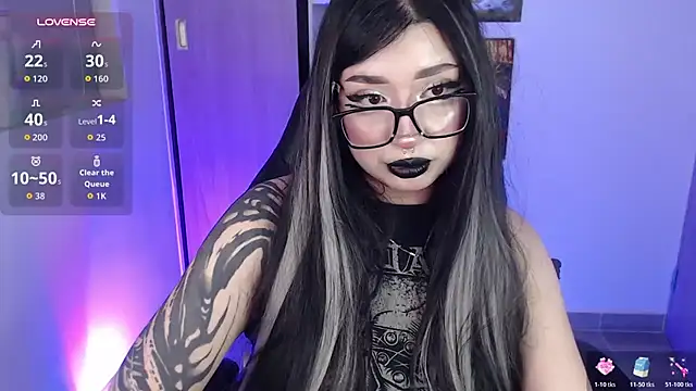 Dark_Dolll - fingers in my mouth