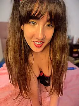 AlissonDavenport - Finger👇🏼 up the ass🍑
