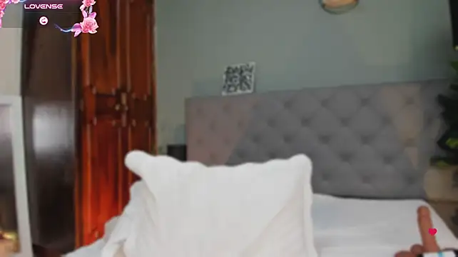 Kaseydelvey - spank my ass HARD (4 times)