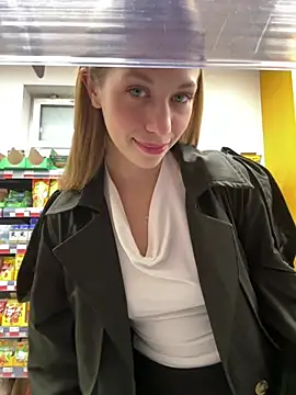 Olivia_Jemison - Play with my sexy nipples in STORE