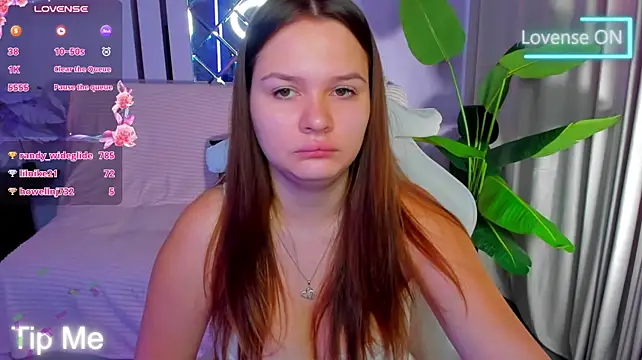 CutieChloee - show my boobs