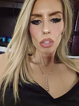 Ellieconradxo - Deepthroat tits out