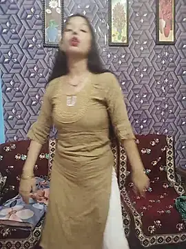 Queen_Rosyy