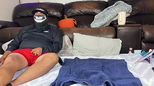 BellaBaeLoves2Play - Suck his Cock close up