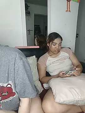 Valkiria_and_Sam - Dildo in pussy valkiria