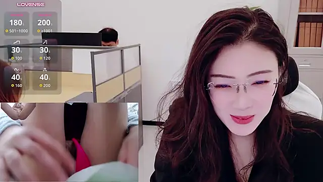 Yangyang-777 - 🎀转盘和菜单已全面更新与升级，有兴趣的哥哥可以多多参与体验一下哦！