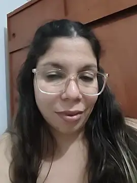 Carliina_Soussa - Mostrar cuerpo , vagina tocándose