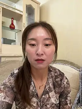 Lianer_520 - 平台首秀，希望哥哥们多多支持莲儿！