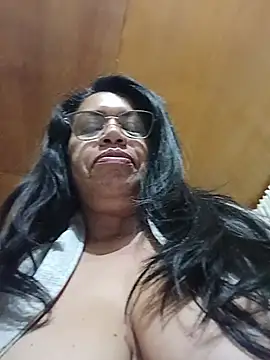 Emilif_ - Montar Almohada + Fingir Orgasmos