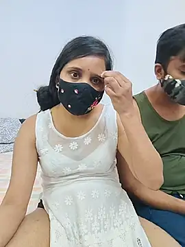 Your___Riya - Suck boobs in public 🌺💋