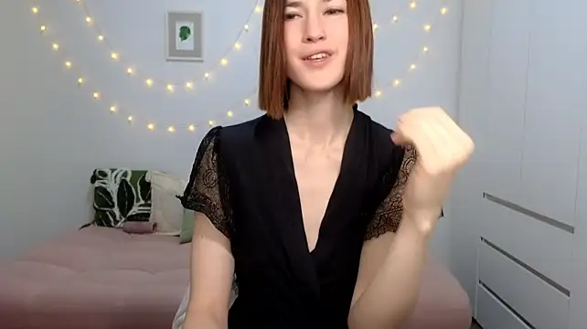 AliciaNewell - hand bra