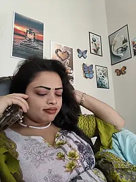 Pinky-2 - Oiling My Sexy Pussy Hole