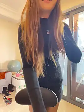 Mia999 - 户外假鸡吧抽插1分钟