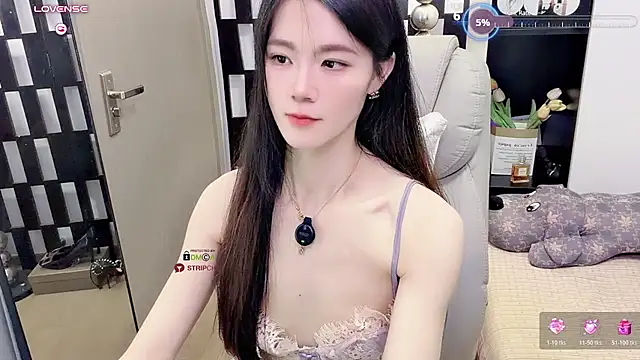 Yueyue-MM - 假男友摩擦妹妹1分钟