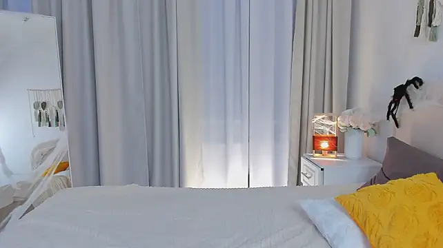 MiaKeler - fingering pussy