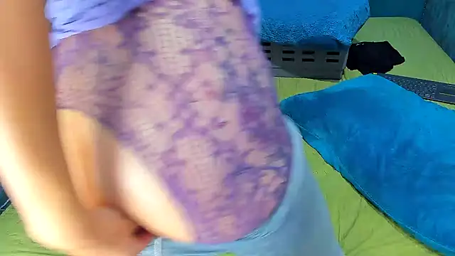 RedAssHottie - creamie pussy leaking on floor