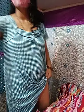 Priyanka_hot88 - Follow in Instagram