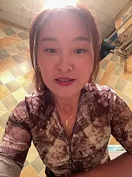 Lianer_520 - 平台首秀，希望哥哥们多多支持莲儿！