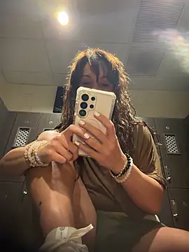 BaileyMFox - Buzz me in the gym