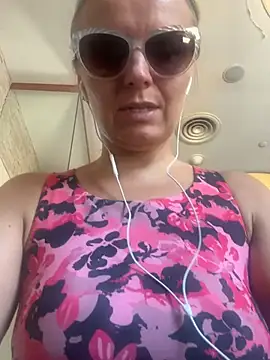 Anvessra - Show Tits