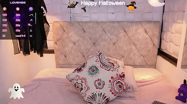 Georgia_Candy - oil show on my butt