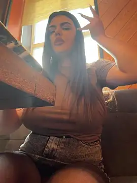 AmelliaDiamond - Sit your face naked +jerking💦