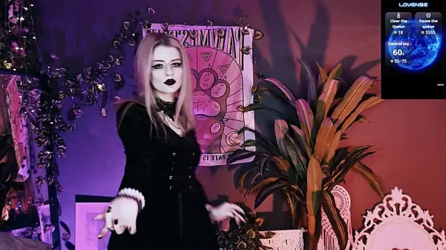 Noah_ElmerX - Help a lady to get on metal concert!<3