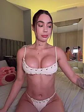 Evelyn_Claiire - cameltoe