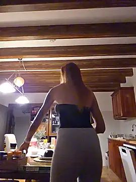 Kylie_blck - Flash Tits+LivePic+1SurpriseVideo
