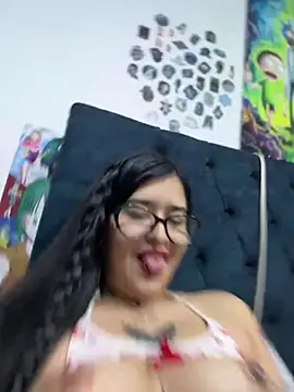 DXLatinJapponesseDX - 2 finger in my pussy