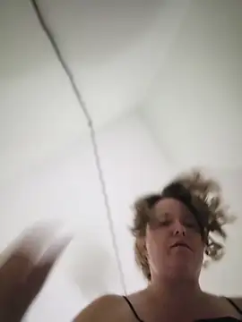 Julimonroe - Show you this wet wet 💦💦💦