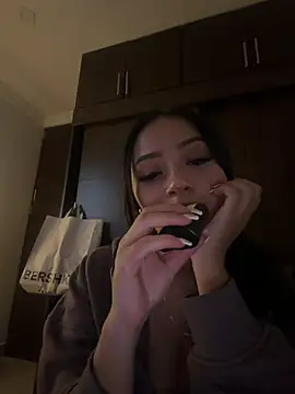 Abbymnd1 - Flash boobs +ahegao😈😈