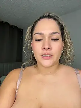 Sara_smiiith211