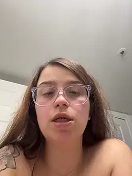 Joeystaciee - Panties off + toy ctrl LT✨