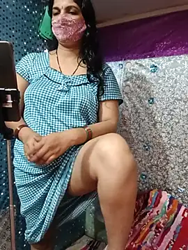 Priyanka_hot88 - Follow in Instagram