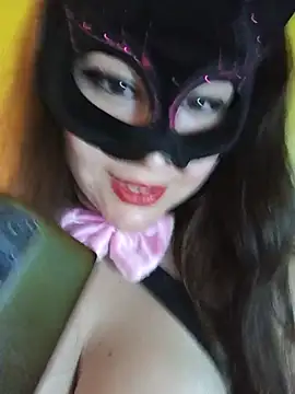 Conejita69n_n - Juego con mis pezones? 🔥