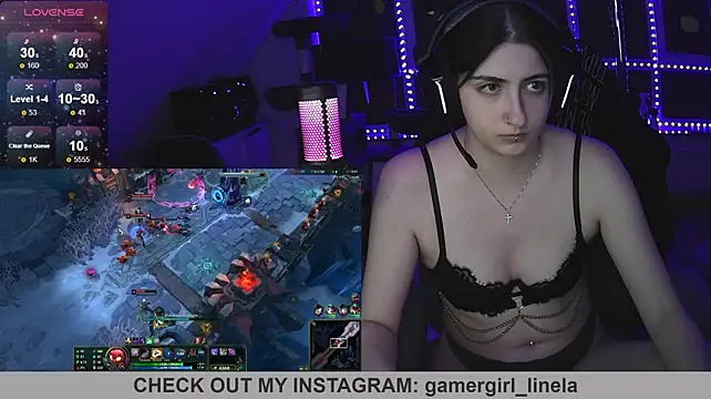 Gamergirl-Linela - LT Gets Shower Video