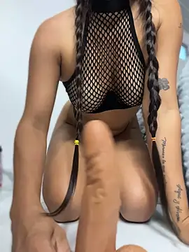 ScarletDarkMuse - fingers inside my pussy