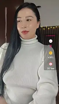 Emma_Hotkiss - Riding torso, no mercy at all