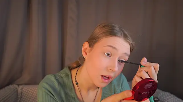 TeresiaPeche - Flash you with my bra