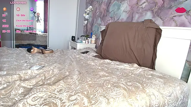 DeliciousRose - Undress Me