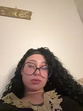 Queenlo_xxx - gagne 2 vidéos très HARD🔥