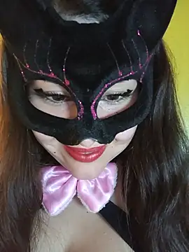 Conejita69n_n - Juego con mis pezones? 🔥