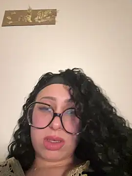 Queenlo_xxx - gagne 2 vidéos très HARD🔥
