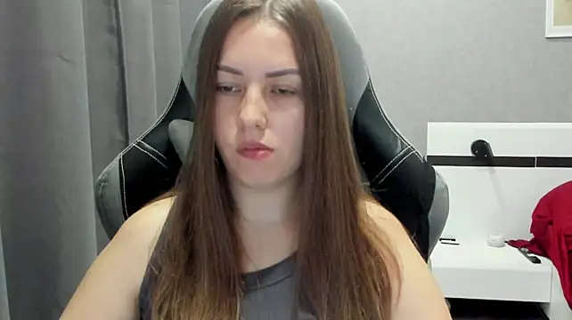Mia_shy1 - strip