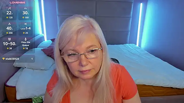 Hella_Fabel - sucking a finger is sexy