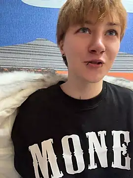 IceMur - I fuck myself with a toy and masturbate