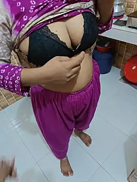 Younger_Couples - blowjob belcony